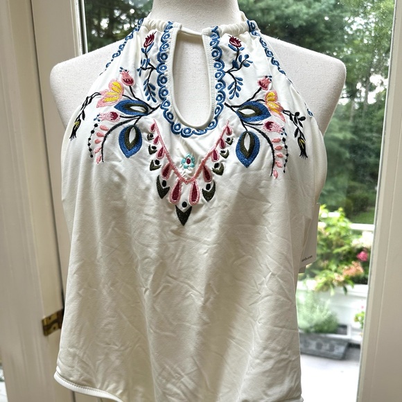 Gibson Latimer S NWT Gorgeous Embroidered White One-Piece Tie Neck Swimsuit - Picture 2 of 12